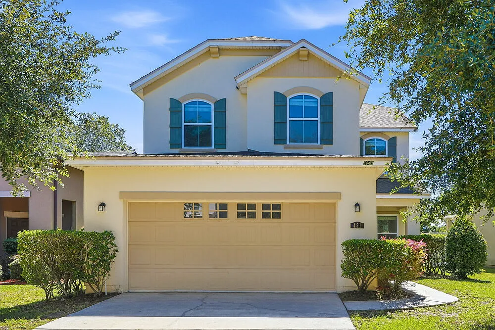 3 bed, 2.5 bath, 2455 sqft, $2,485 — Photo 1