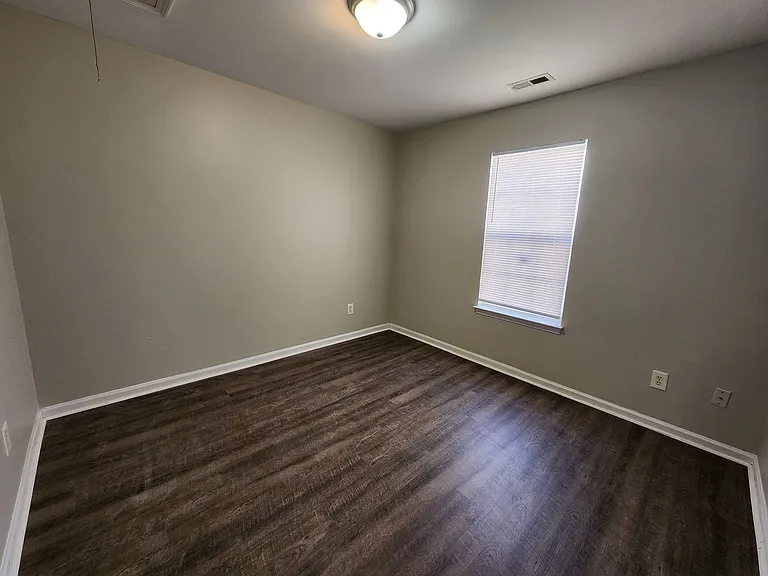 1126 Maria Christina Ln — Photo 14