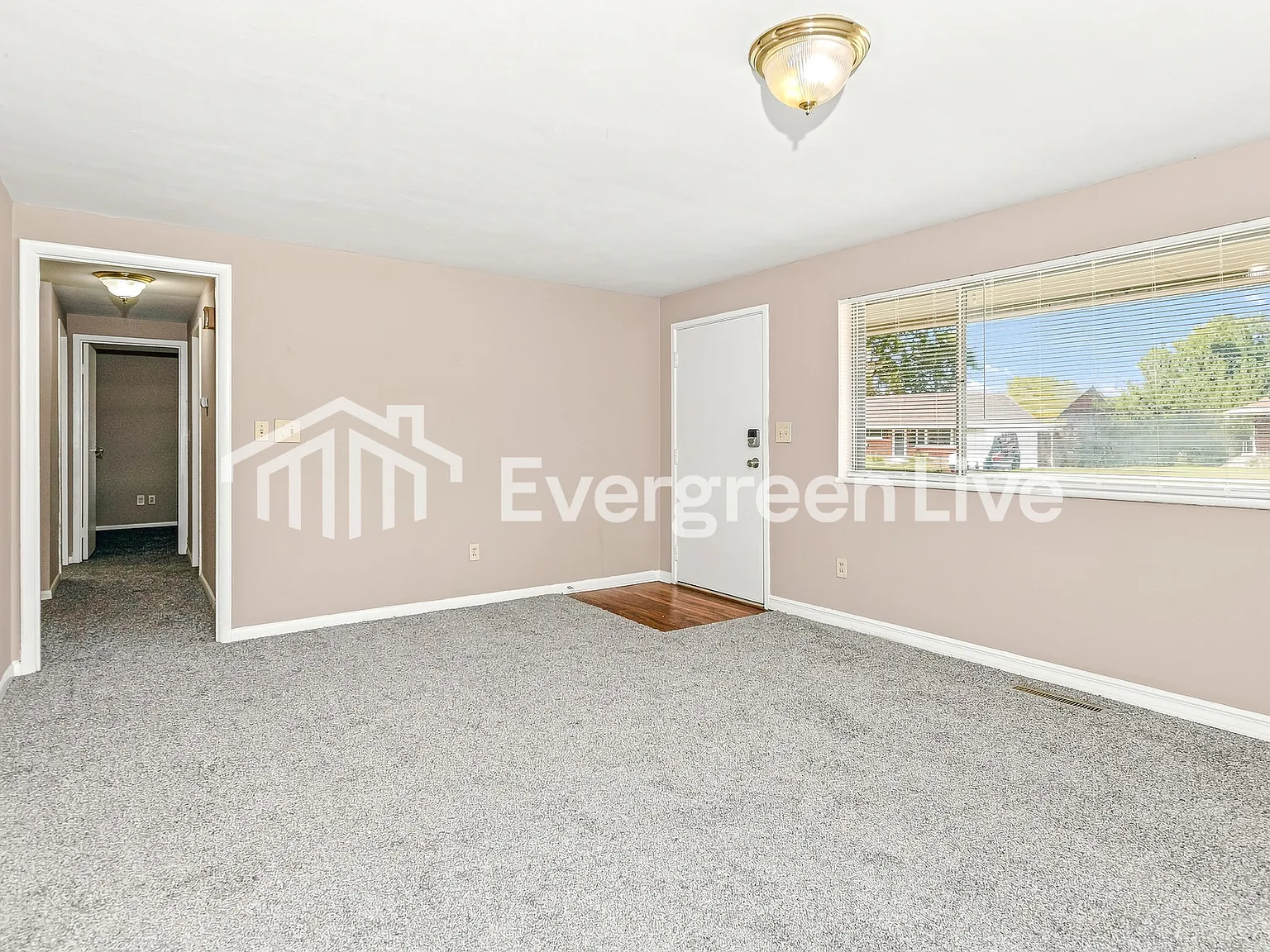 3 bed, 1.0 bath, 1080 sqft, $1,495 — Photo 4