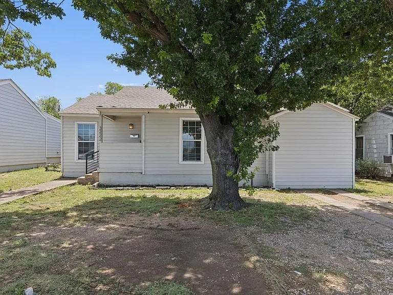 3222 Inwood Rd — Photo 4