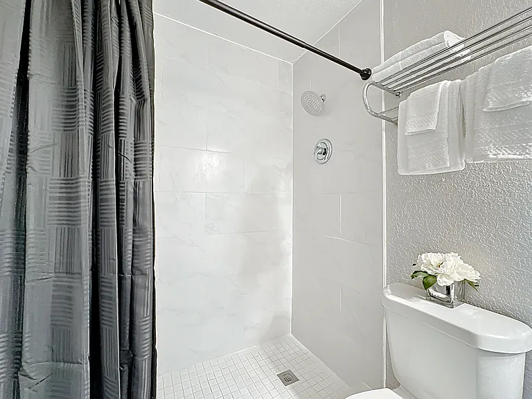 11540 Westwood Blvd #218 — Photo 22