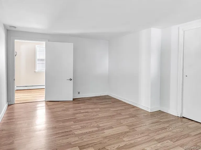 156 New Haven Ave — Photo 13