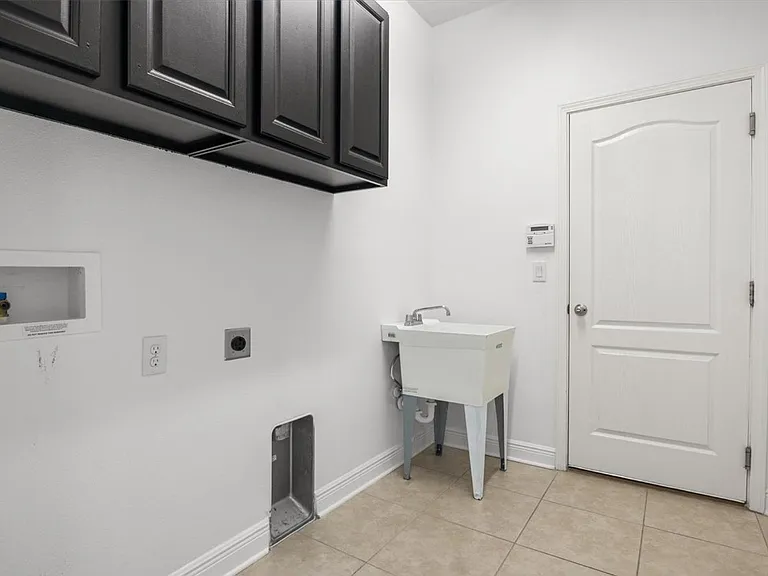 Sunset Lake Dr — Photo 16