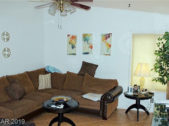 3rd image of 3317 Corona Del Mar Dr