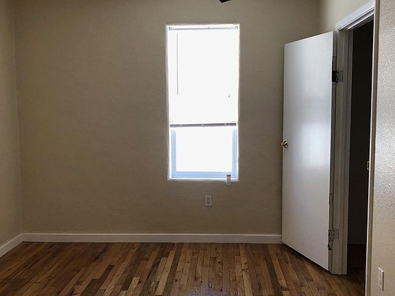 4th image of 107 W Jefferson St