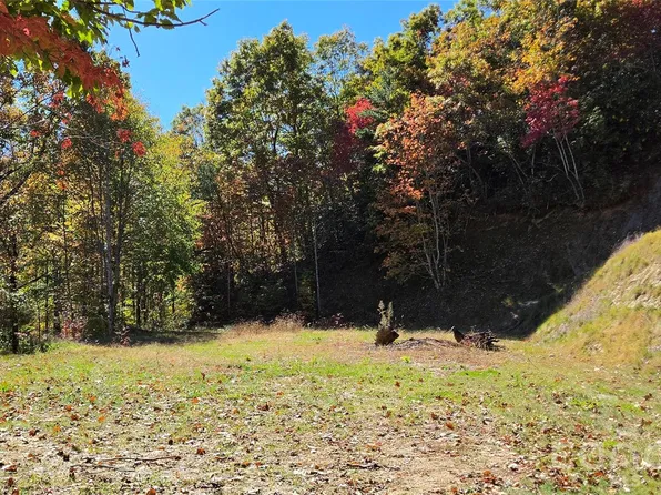 23 Craig Cir, Fairview, NC 28730