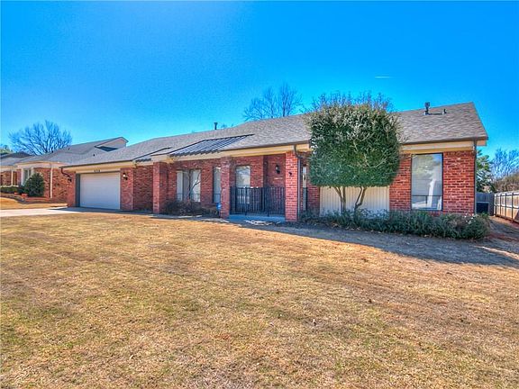 2nd image of 4314 Saint Thomas Dr