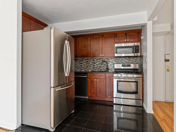 87-10 34th Avenue image 8 of 15