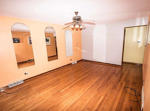 2nd image of 7821 Neenah Ave