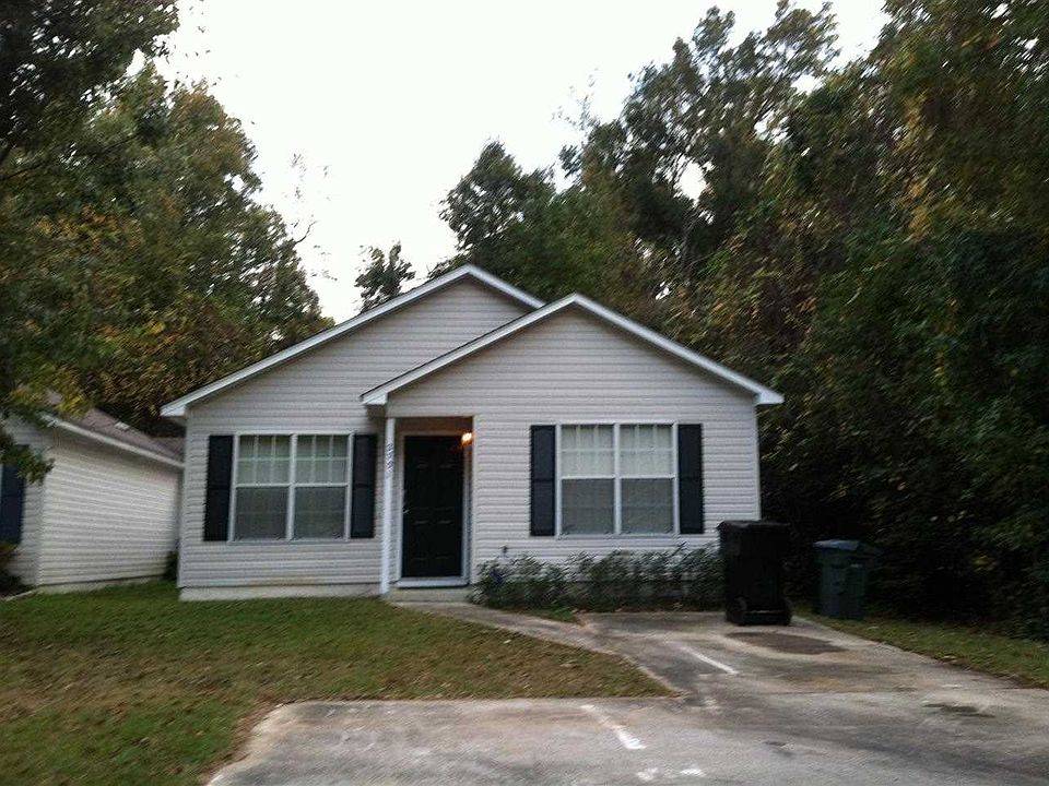 1st image of 2701 Oak Park Ct #Na