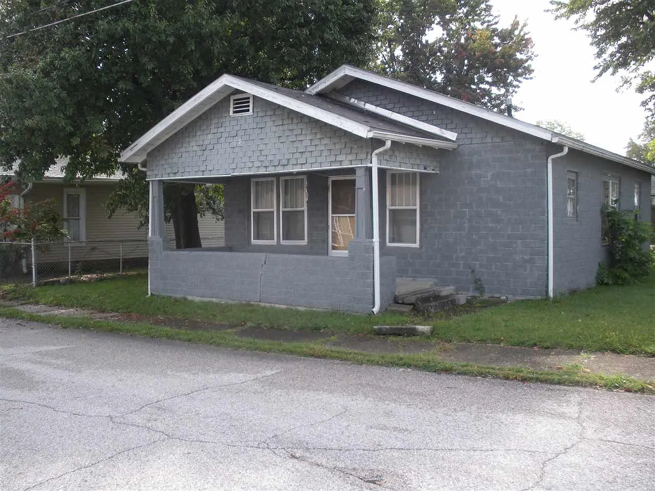 1518 6th St photo 1
