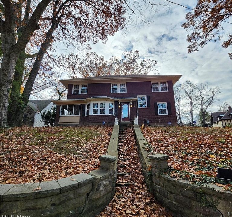 1st image of 2000 Hanover Dr