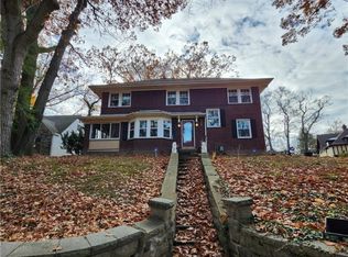 2000 Hanover Dr, East Cleveland, OH