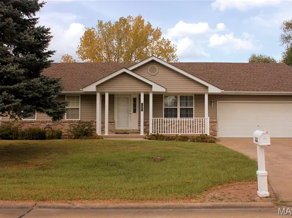 1007 Southway Ct, Bowling Green, MO 63334