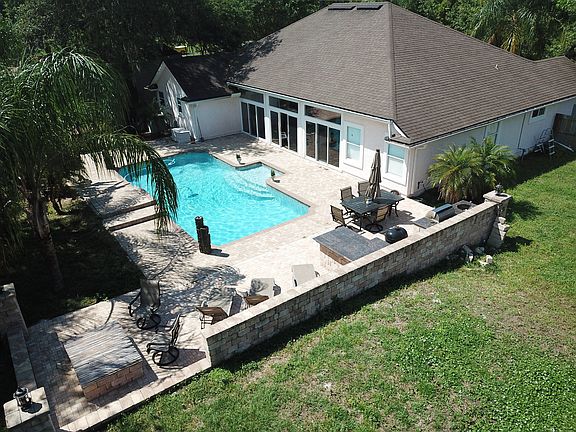 3rd image of 11765 Tangelo Ln