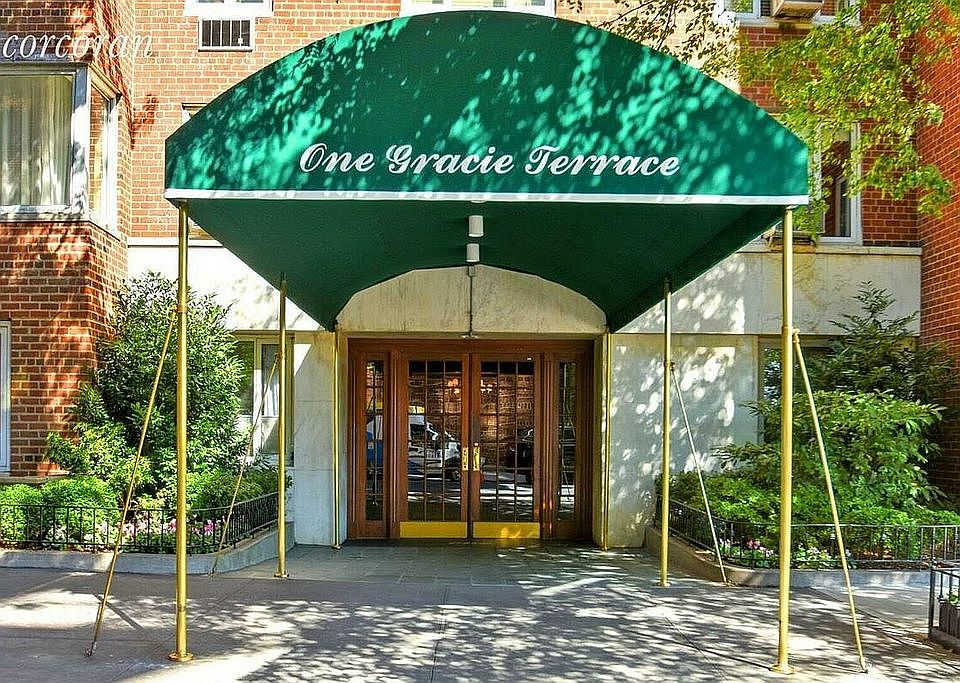 1st image of 1 Gracie Ter APT 7D