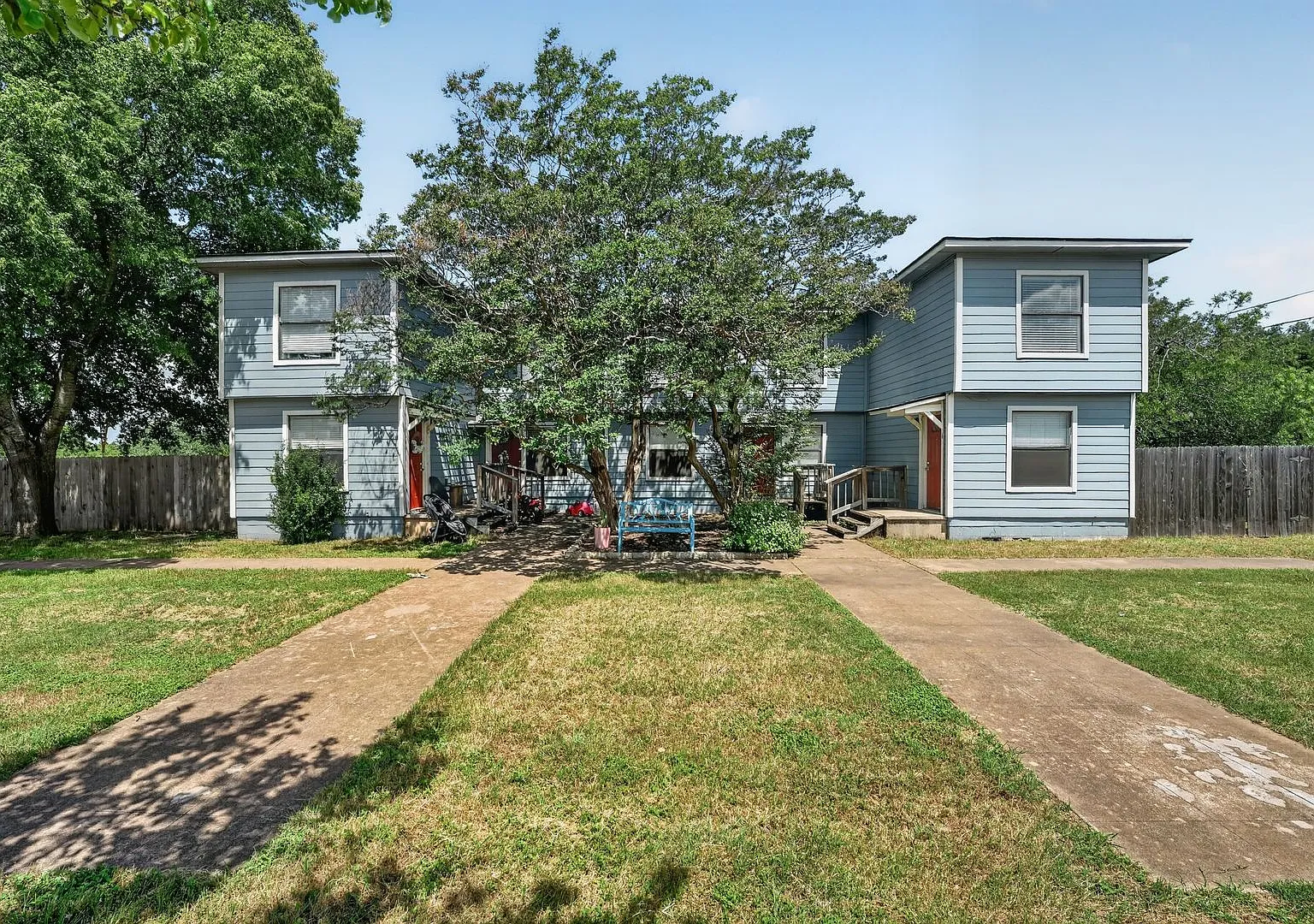Spacious 4-Bedroom Home with Brand-New Flooring + 2 Weeks FREE in Lago Vista! — Photo 1