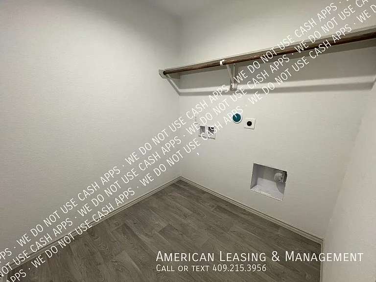 1585 Holly Trails — Photo 14