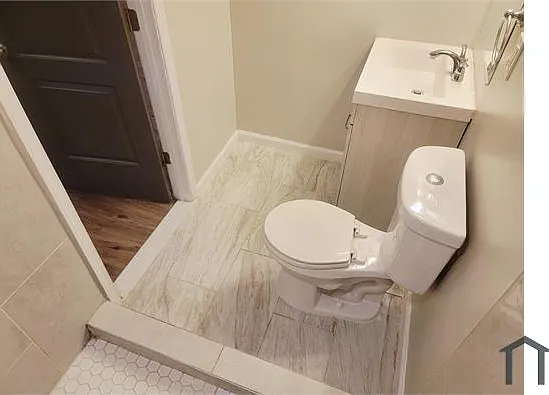 1008 Foxridge Ln — Photo 16