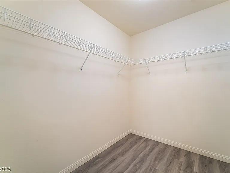 8137 Crimson Creek Ct — Photo 15