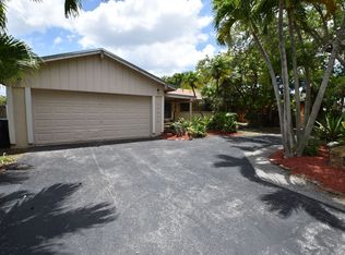 10811 SW 142nd Ave, Miami, FL 33186