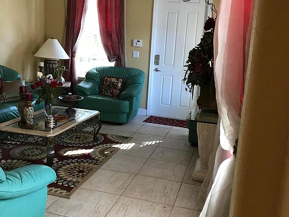 4th image of 2805 Eagle Rock Circle #1005