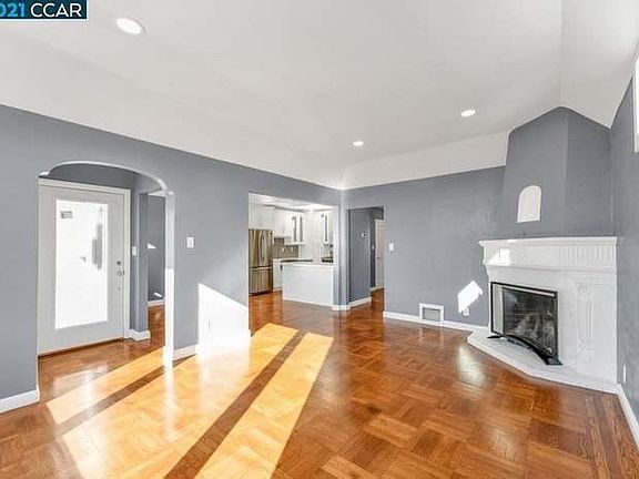 3rd image of 90 Byxbee St