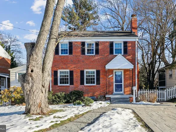 10121 Markham St, Silver Spring, MD 20901