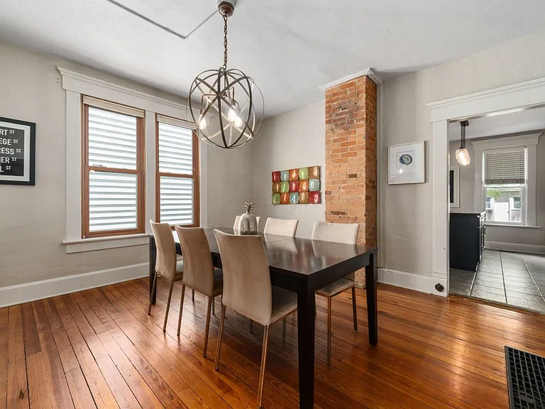 336 E Kossuth St — Photo 11