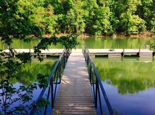 421 Harts Cove Way, Seneca, SC 29678