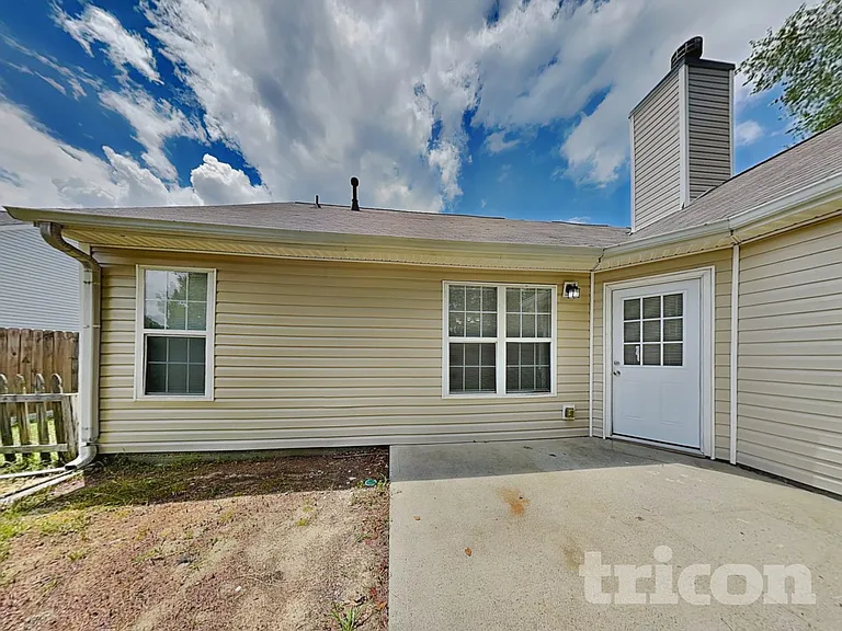 931 Tilford Point Pl — Photo 18