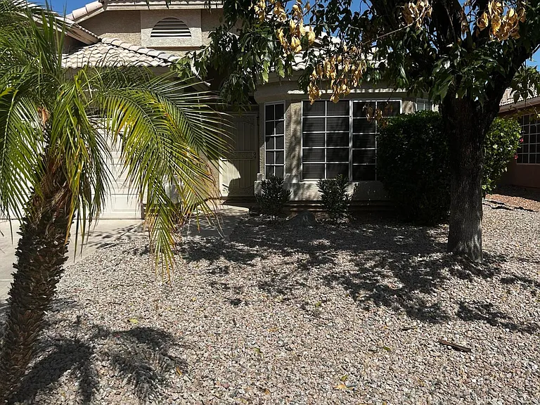 1489 S Dove St — Photo 3