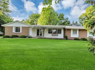 762 Sycamore Ln, Dundee, IL 60118