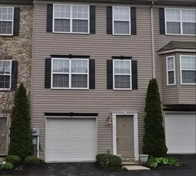 36 Buttonwood Ln