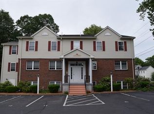 894 East St APT 2, Walpole, MA 02081