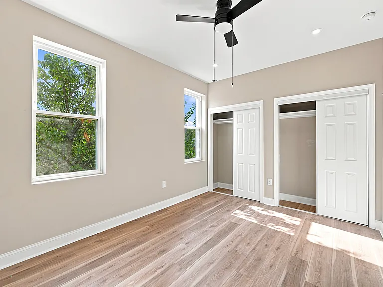 872 N 46th St #2 — Photo 11