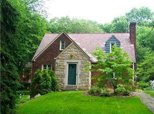 10 Hawthorne Rd, Pittsburgh, PA 15221