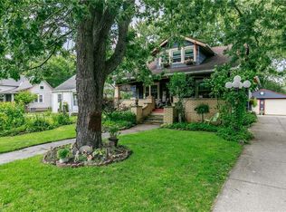 204 Kempton Dr, Berea, OH 44017