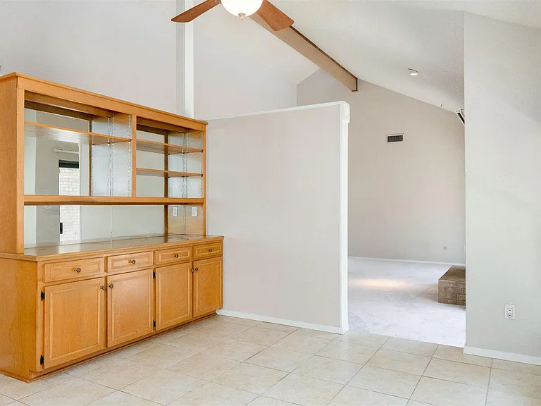 616 Placid Cir #616 — Photo 7