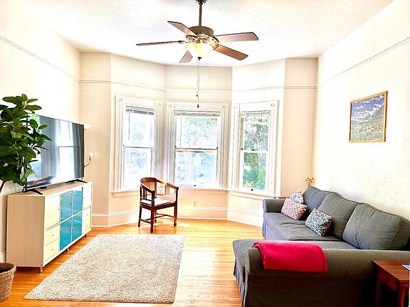 5th image of 16761 Leroy Ave