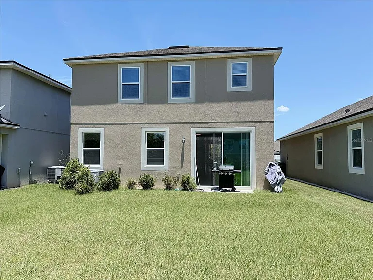 2428 Chateau Loop — Photo 36