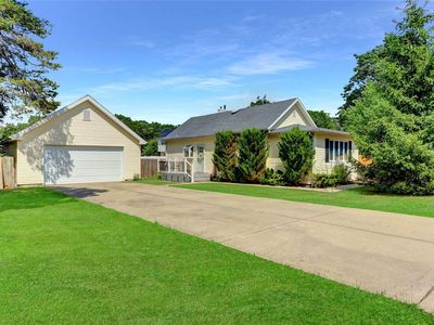 1382 Claas Avenue, Holbrook, NY, 11741