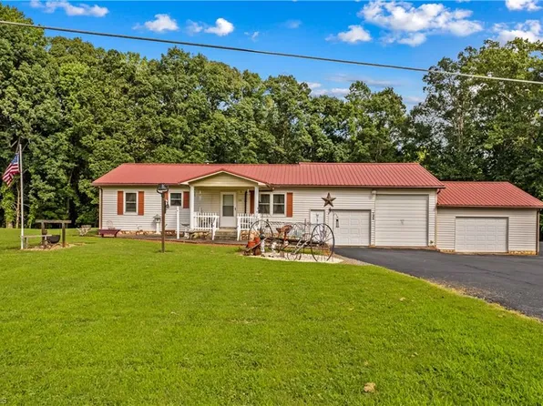 784 Whites Farm Rd, Statesville, NC 28625