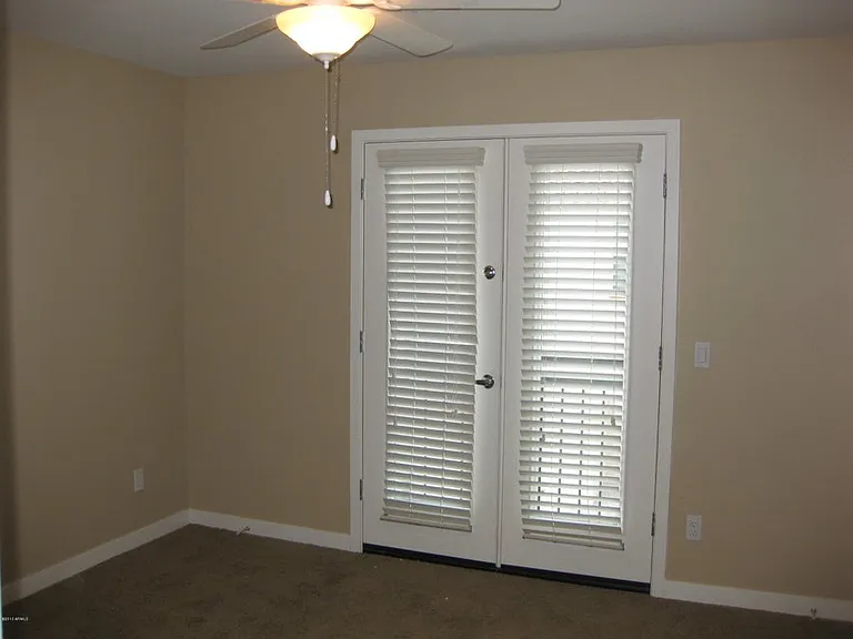 1163 E Cedar St — Photo 14