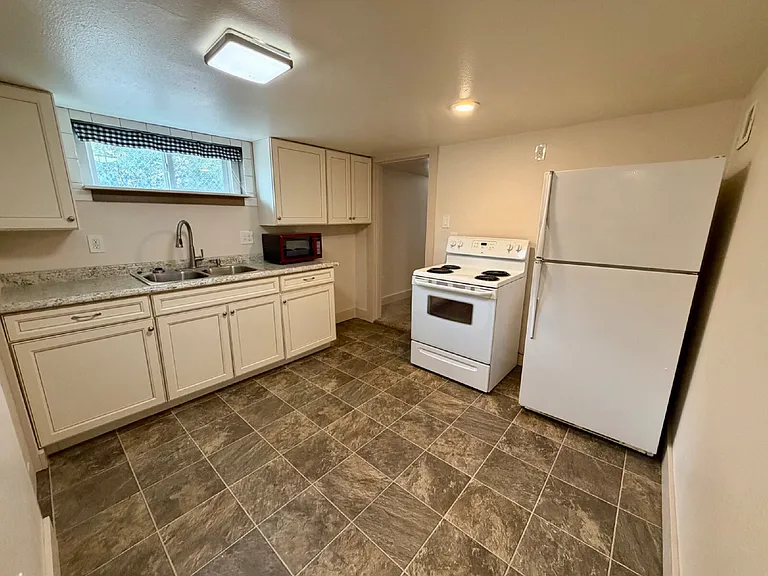 2715 1/2 House Ave — Photo 15