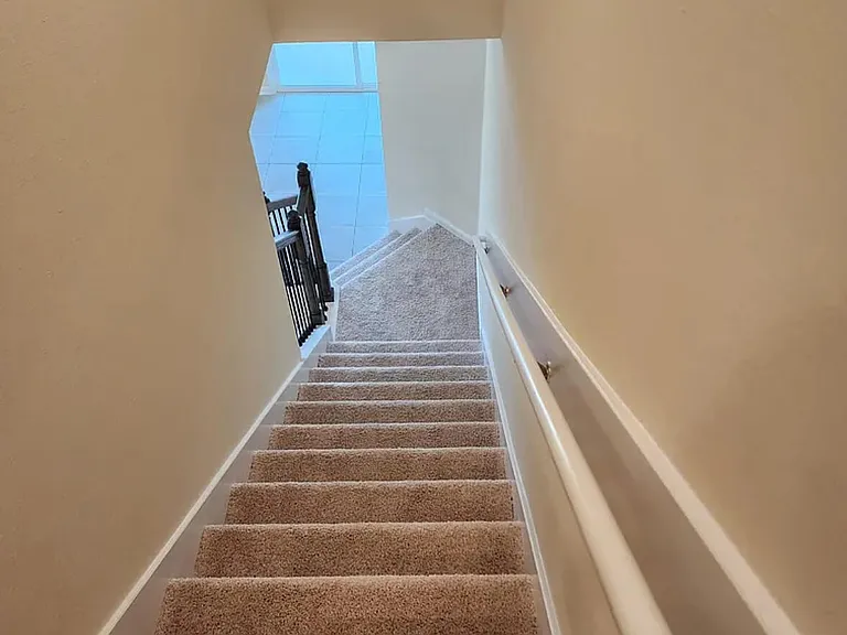 130 Pasadena Dr — Photo 5