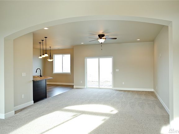 5th image of 1115 E Mount Adams