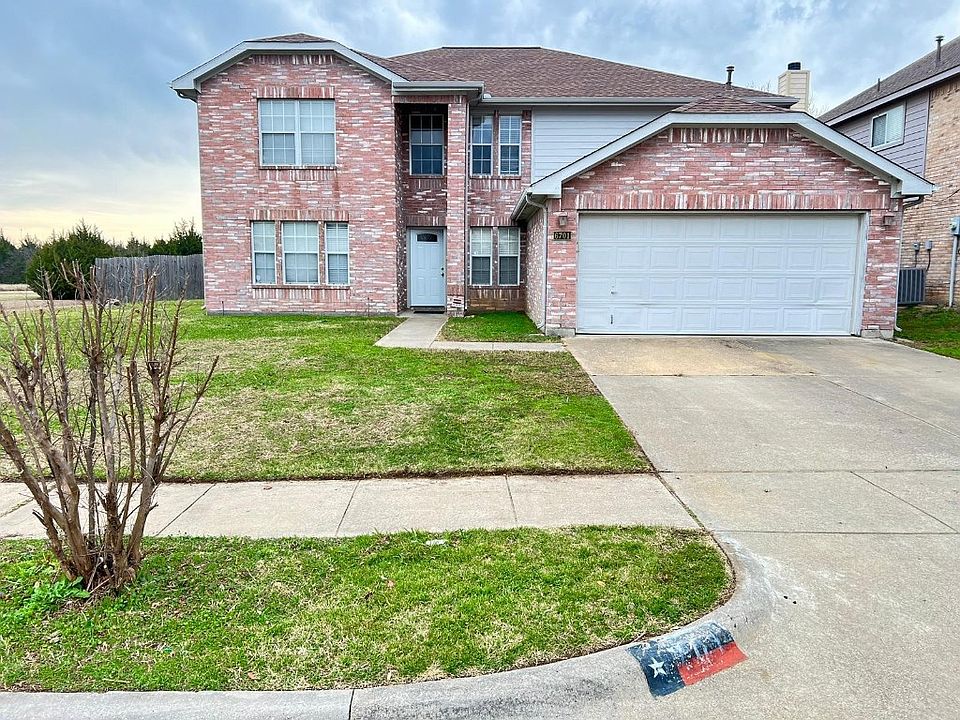1st image of 6701 Lake Jackson Dr