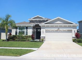 33163 Sand Creek Dr, Wesley Chapel, FL 33543