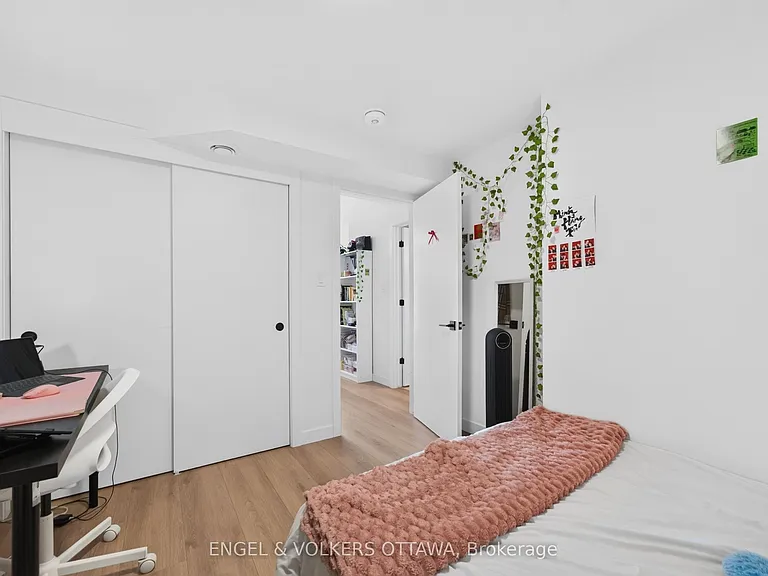 117 Carruthers Ave #D — Photo 16